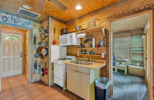 Crane Hill House | Soliloquy: 2 BR, 1 BA in Crane Hill, Sleeps 6