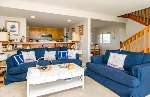 Surf City House | Solimar - Oceanfront! 3 Bedroom with Sun Deck!