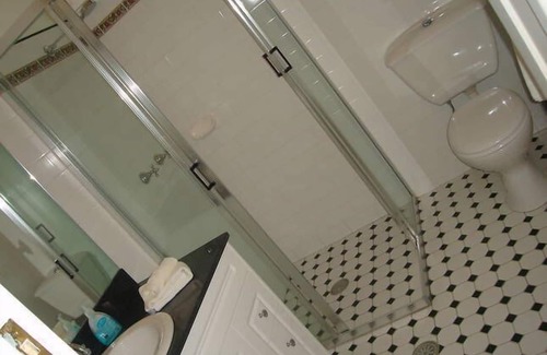 Katoomba House | **Solitary Retreat**