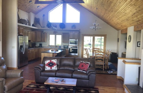 Angel Fire House | Solitude, 20 mile views, Wildlife, Hot tub, Skiing, Perfect for families!