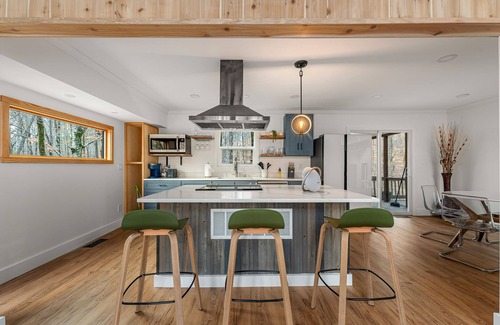 Roswell House | Solitude at Willow. Custom Designed on two acres 7 minutes drive to downtown