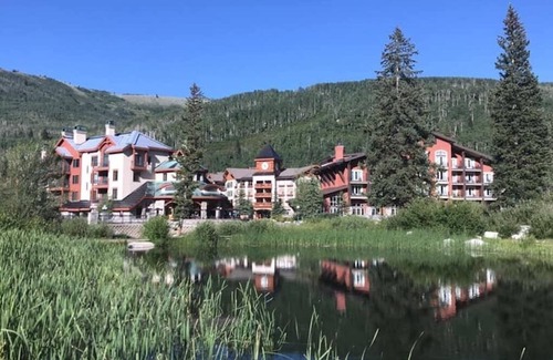 Salt Lake Mountain Resorts Condo | Solitude Luxury Condo. Free Parking. Clean. Ski in/out. Family Friendly