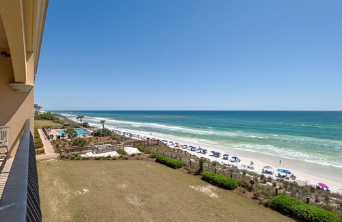 Santa Rosa Beach Condo | SOLMATE IN ADAGIO! UPGRADED DECOR WITH A BETTER LIVING AREA SET UP! VIEWS!