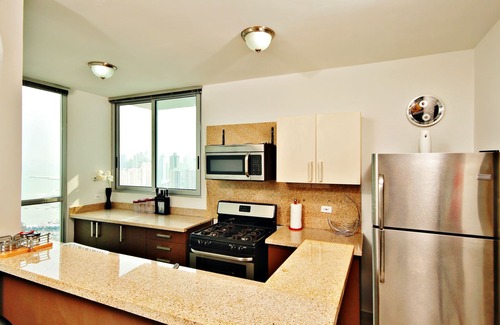 Tumba Vieja Apartment | Soloi suite in San Francisco