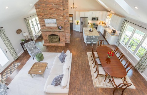 Cross Keys House | Solon Serenity: A Beautiful, Serene Setting with Mtn Views, Weekly and Monthly Discounts!