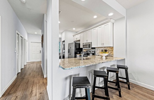 Naples Condo | Solterra Vacation Rental: Luxury 3-BR Condo with Lake & Golf Views. Access to Luxury Pool, Hot Tub, and Golf Courses at Lely Resort. Close to Naples Beaches, 5th Avenue S, and Marco Island