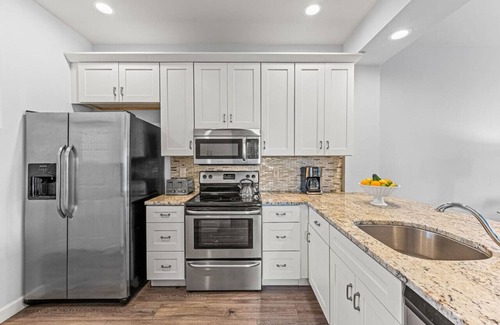 Naples Condo | Solterra Vacation Rental: Newly Renovated Luxury 3-BR Condo with Lake & Golf Views. Access to Luxury Pool, Hot Tub and Golf Courses at Lely Resort. Close to Naples Beaches, 5th Avenue S, and Marco Island!