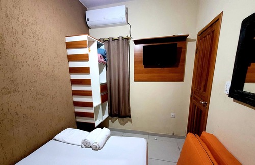 Jardim Flamboyant House | Soluar 2 bedroom house 500 m from Praia do Forte.