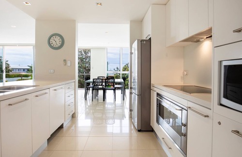 Callala Beach Apartment | Solymar - Adjacent to Beach - Pet Friendly