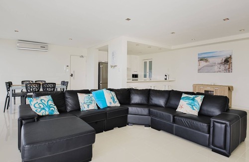 Callala Beach Apartment | Solymar - Adjacent to Beach - Pet Friendly