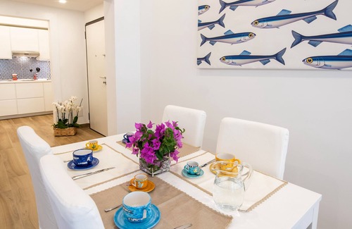 Sorrento City Centre House | Solymar blue house
