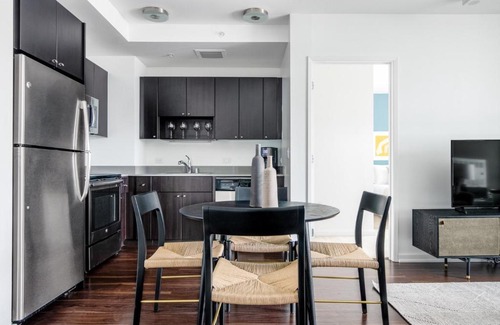 Downtown San Francisco Apartment | SoMa 2BR w Gym Roofdeck nr Pinterest SFO-332
