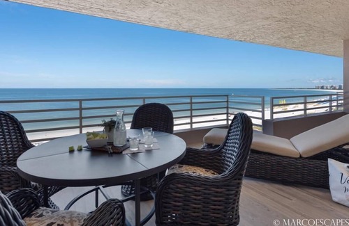 Marco Island Condo | SOMERSET 810 - Weekly Beachfront Vacations Permitted !