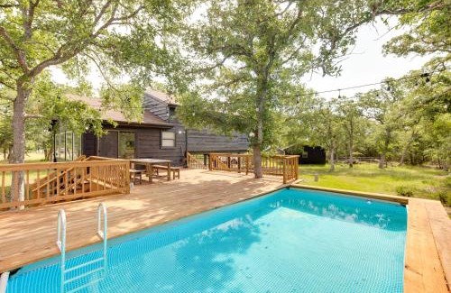 Somerville House | Somerville Cabin with Private Pool!