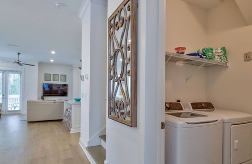Thomas Drive House | Somewhere on a Beach 🏖 Prominence 30A 🏖 Pool & Fitness 🏖Bikes 🏖Beach Bonfires 9/16-10/14