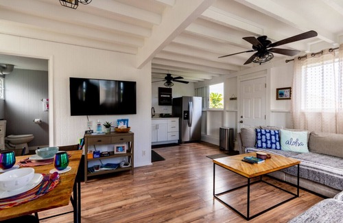 Hilo House | Somewhere Over Rainbow Loft - Hilo NEW