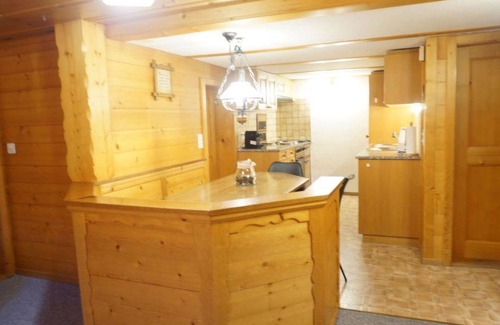 Lauenen Apartment | Sommermatte by Interhome