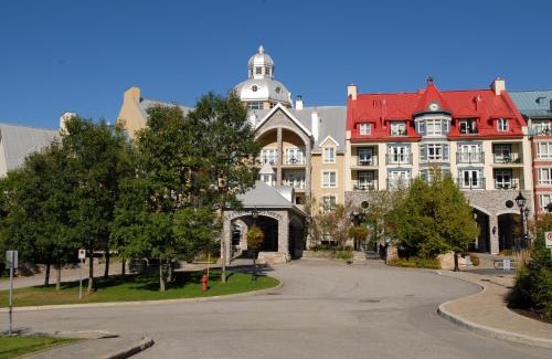 Mont-Tremblant Pedestrian Village Hotel | Sommet Des Neiges