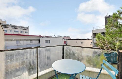 Quartier de la Folie-Mericourt Apartment | Somptuous Apartement Terrace-2BR-6PCenter of Paris