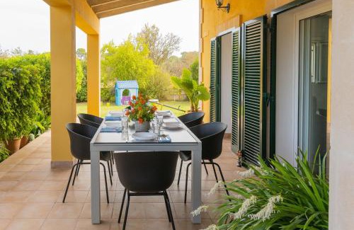 Buger House | Son Serra country villa for 4 near Buger