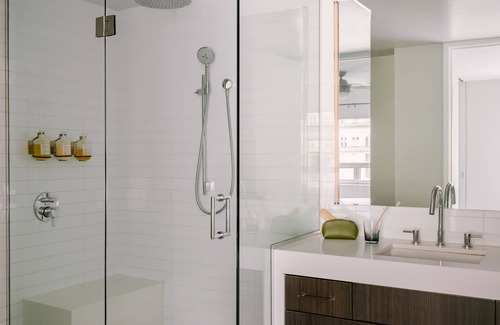 Downtown Dallas Apartment | Sonder at Commerce | Two-Bedroom Apartment