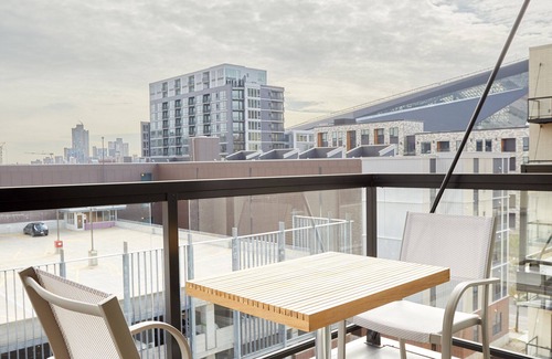 Mill District Apartment | Sonder at Vicinity | One-Bedroom Apartment w/Balcony