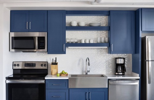 Downtown Nashville Apartment | Sonder Dovetail | Studio Apartment