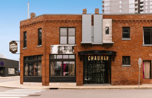 Downtown Nashville Apartment | Sonder Dovetail | Studio Apartment
