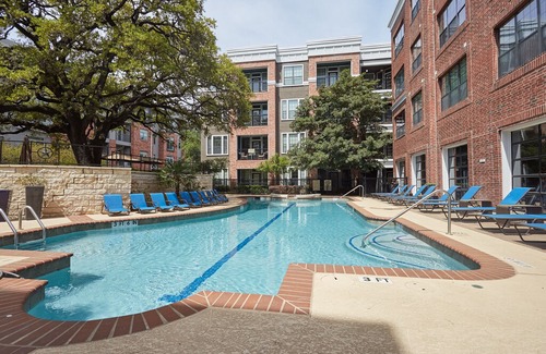 Central East Austin Apartment | Sonder | East Eleventh | Ideal 1BR + Pool