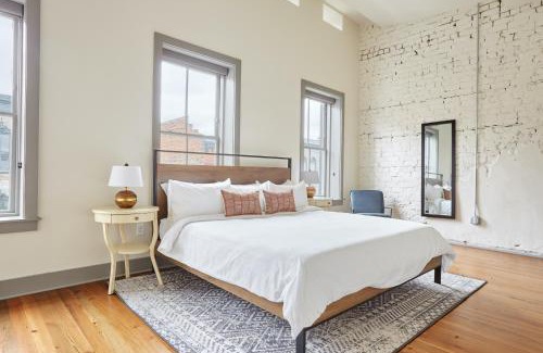 Historic District - North Apartment | Sonder Ellis Square