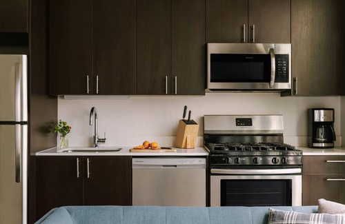 South Loop Apartment | Sonder South Wabash | Queen Studio Apartment w/Courtyard View