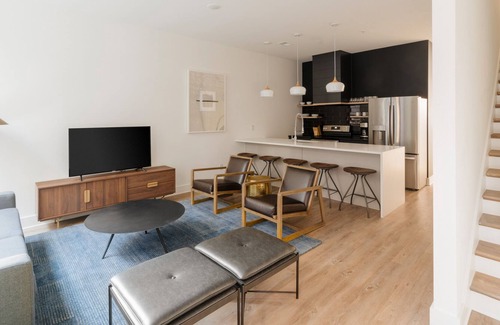 Music Row Apartment | Sonder The High Note | Four-Bedroom Apartment w/ Rooftop
