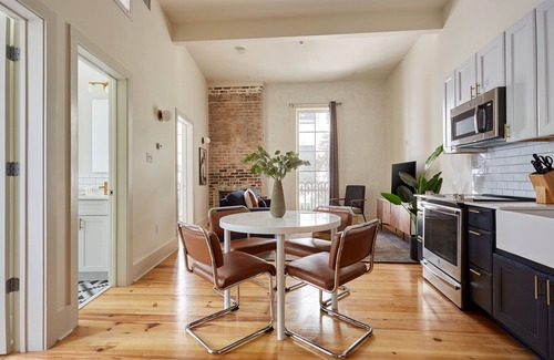 Central Business District Apartment | Sonder The Louie | Three-Bedroom Apartment