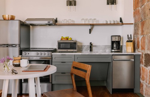 French Quarter Apartment | Sonder The Schaeffer | Three-Bedroom Apartment