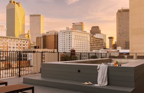 French Quarter Apartment | Sonder The Schaeffer | Three-Bedroom Apartment