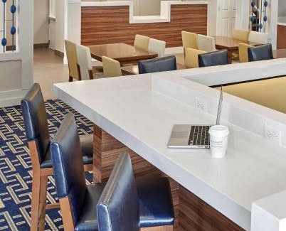 Omaha Hotel | Sonesta ES Suites Omaha