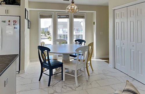 Surf City House | Song of the Sea | Pet-Friendly, Spacious Home w/Easy Beach Access