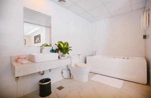 Nghi Xuan Hotel | Songlam Waterfront Hotel - 藍江酒店