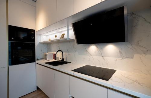 Militari Apartment | Soni Exclusive Apartments Plaza with Private Parking & Self Check-in