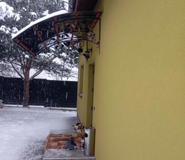 Yasinya House | Sonjashnyj