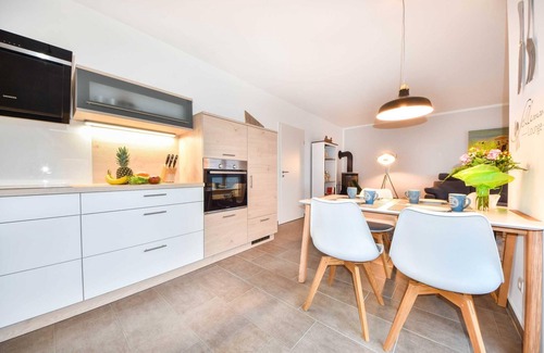 Korswandt Apartment | Sonnenpark 15 Inselzeit - fireplace - sauna - quiet location