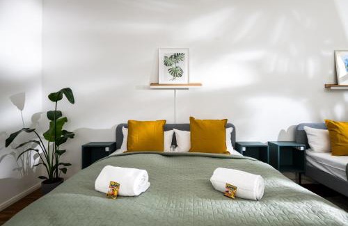 Pankow Apartment | Sonnig & Helle Wohnung Alexanderplatz in 15min zu erreichen, Herthastraße sehr schön und groß für Gruppen geeignet