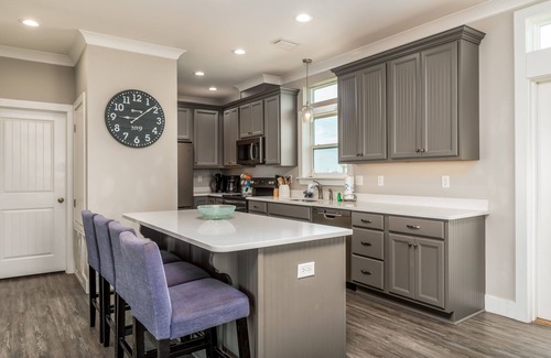 Dauphin Island House | Sonny Daze - 5 Bedroom Gulf-side with Pool, Game Room, 2 Master Suites, great Vi