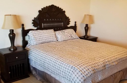 Puerto Penasco Apartment | Sonoran Sea Resort 308w on Sandy beach sleeps 8 great beach views