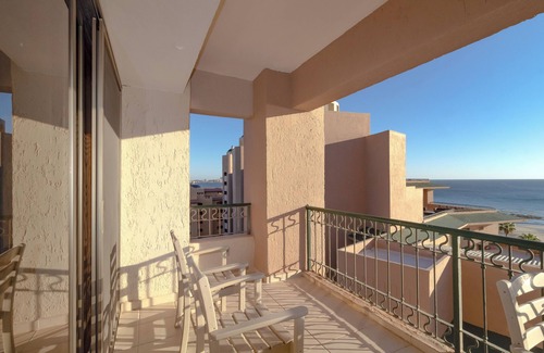 Puerto Penasco Condo | Sonoran Spa N701 - 1 BR Next to the Pool, High Speed Wi-Fi - Beachfront Upper Floor Luxury Condo