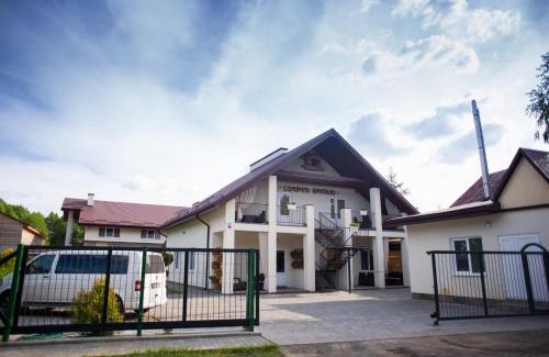 Volyn Oblast Apartment | Sonyachni bungalo
