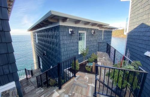 Sooke Resort | SookePoint Ocean Cottage Resort