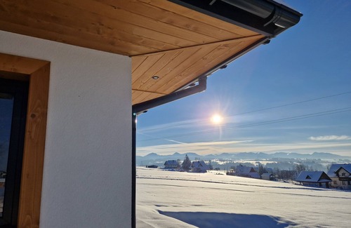 Czerwienne Ski Chalet | Soothing chalet with WiFi in charming Czerwienne in Lesser Poland.