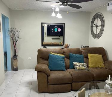 Camperdown House | Soothing Getaway 2 Bedroom Home