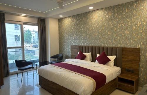 Sector 39 Hotel | Soothing Stayz - Near Medanta The Medicity